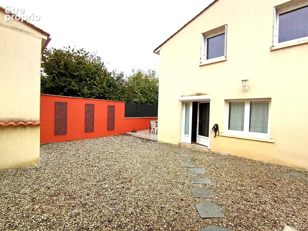 Maison 4 pièces 51 m² à vendre à Salles-D'angles (16130) - photo 2