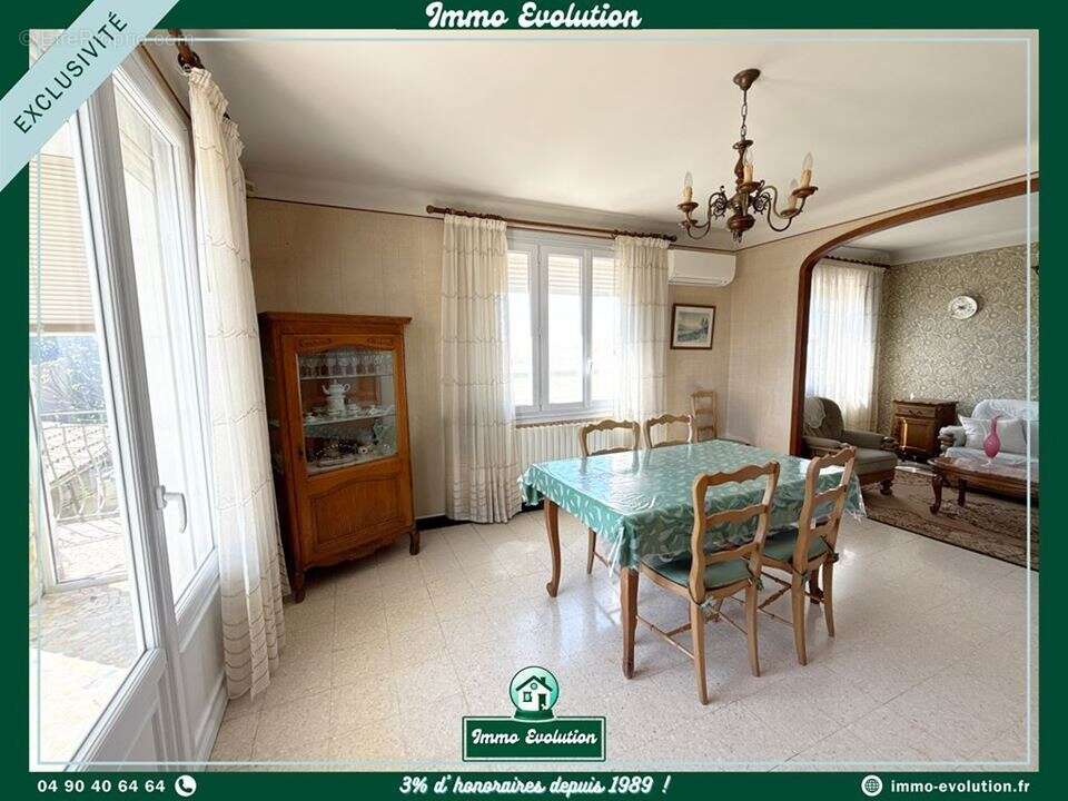 Maison à CAMARET-SUR-AIGUES