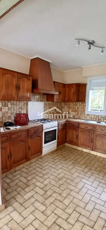 Maison à SAINT-VOUGAY