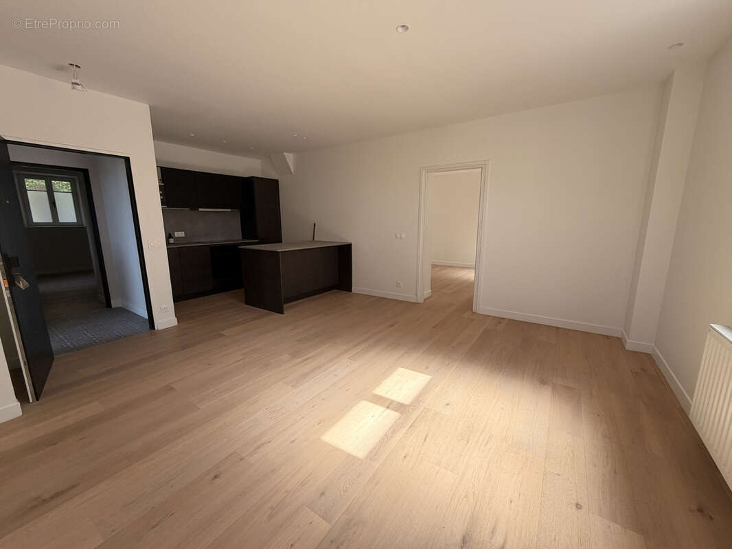 BIARRITZ le charme de l'ancien rénové pour ce 3 pièces de 62 m2 - photo 6