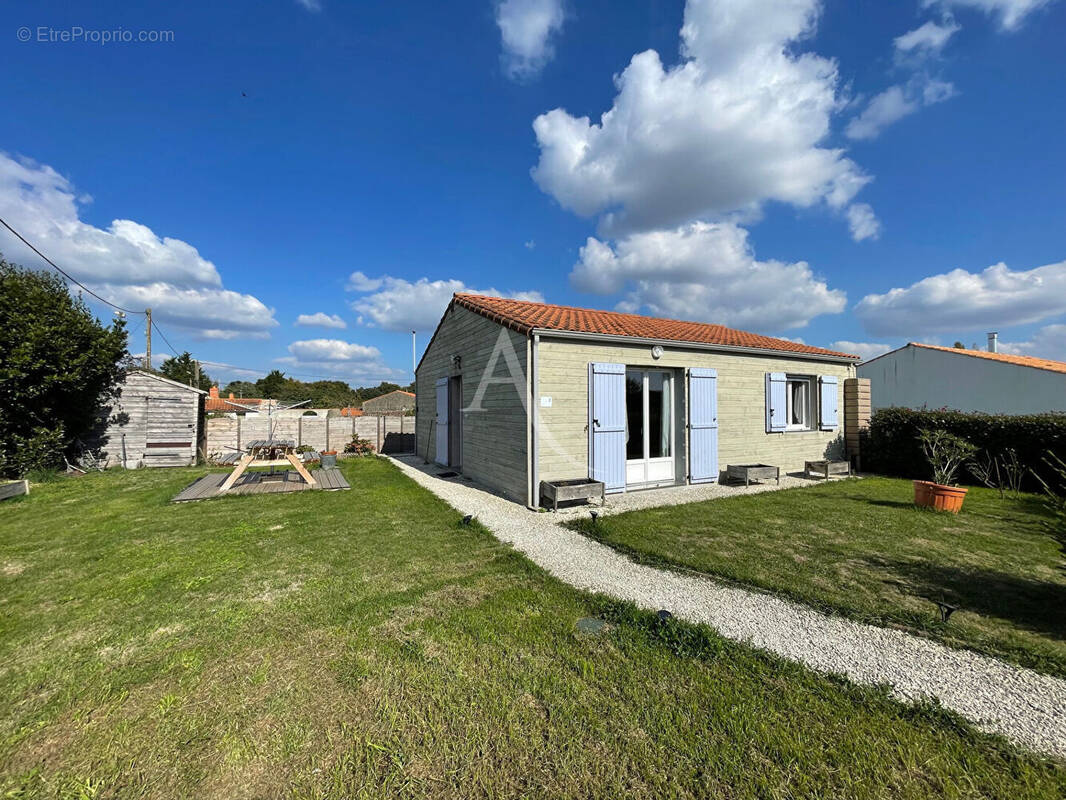 Maison à SAINT-HILAIRE-LA-FORET