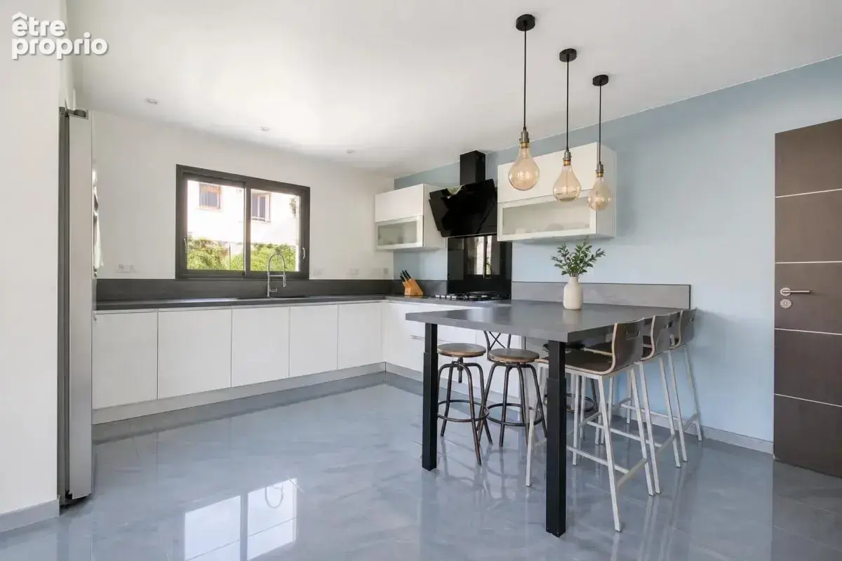 Maison de 7 pièces de 197 m² à Portet-sur-Garonne - photo 7