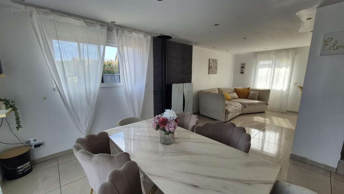 Maison contemporaine de 2019   4 chambres - photo 2