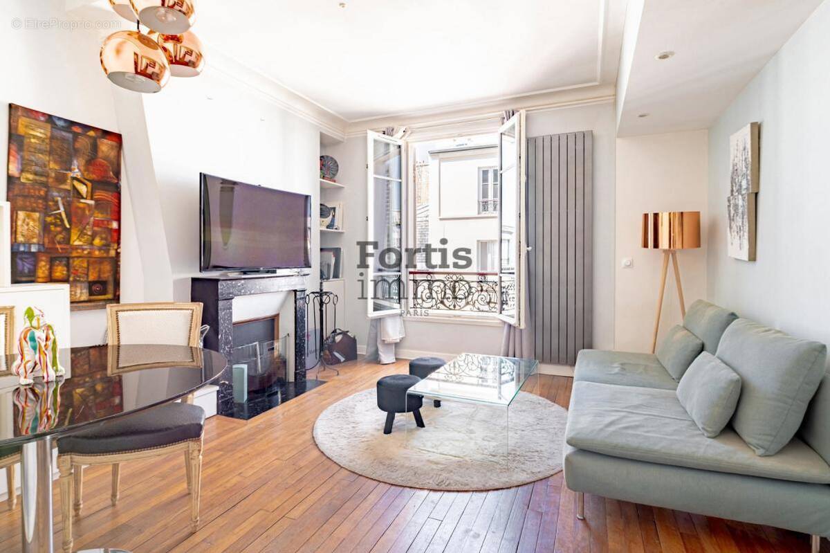 Appartement à LEVALLOIS-PERRET