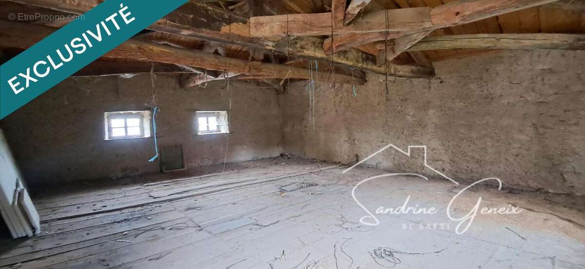 Maison 96 m² à Saint-Jean-Des-Ollieres  - photo 7