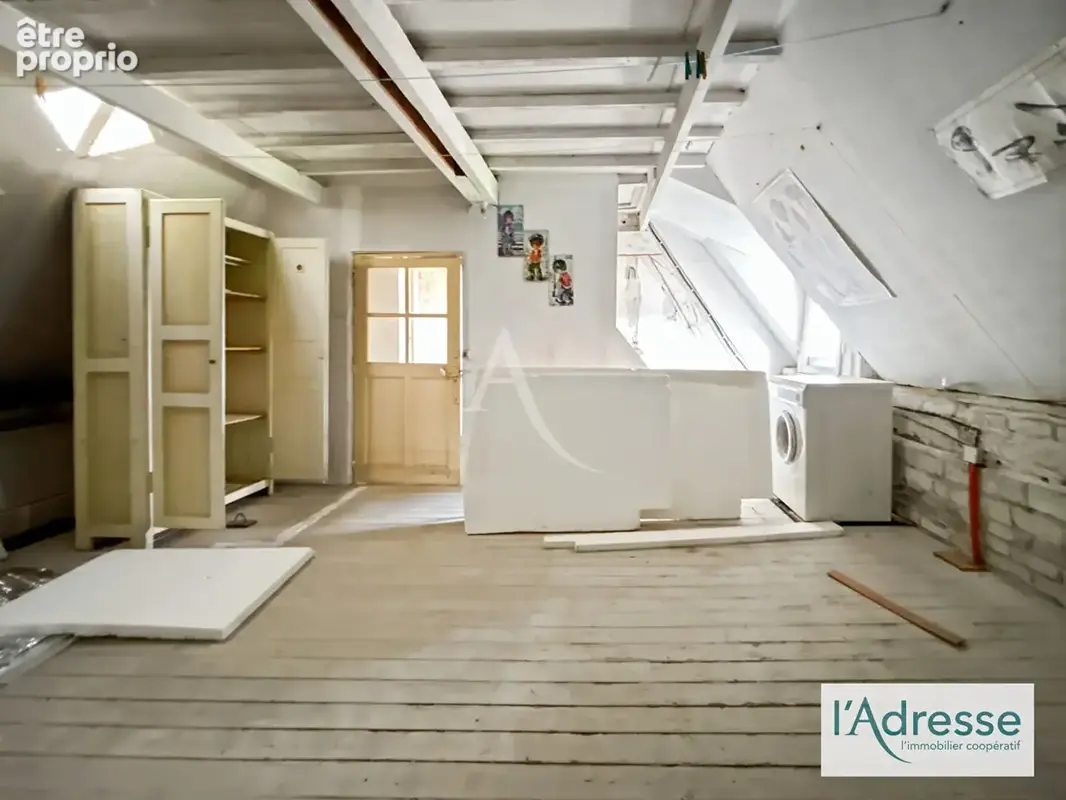 Corps de ferme avec 8000 m2 - photo 14