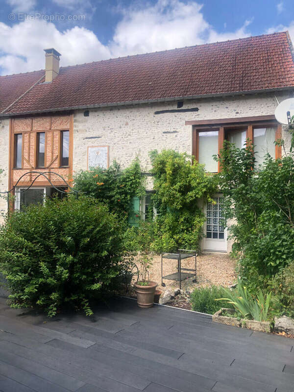 Maison à GOMMECOURT