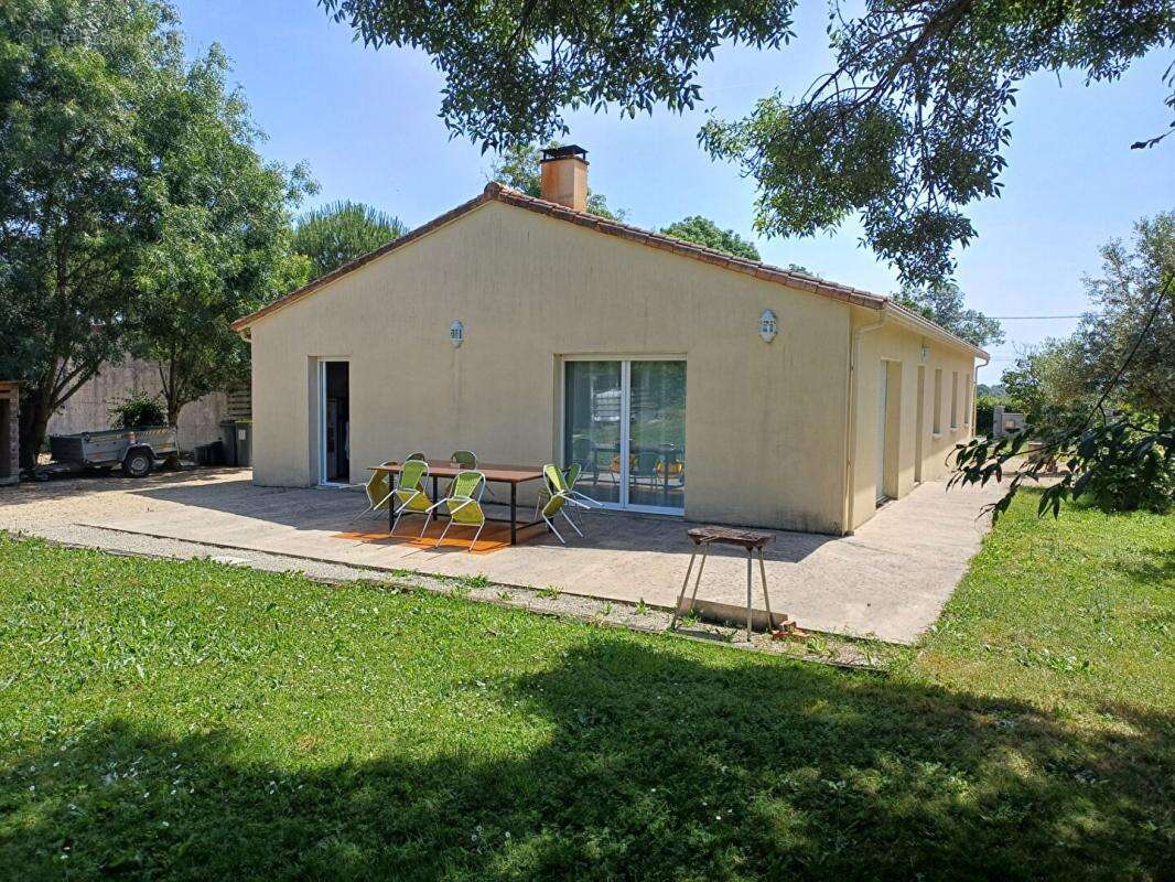 Sansais - Plain-pied 134 m2 et son jardin - photo 11