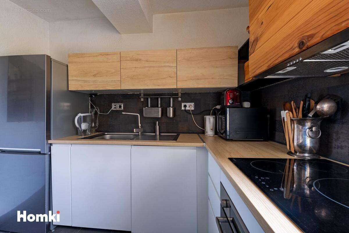 Appartement à ROQUEVAIRE