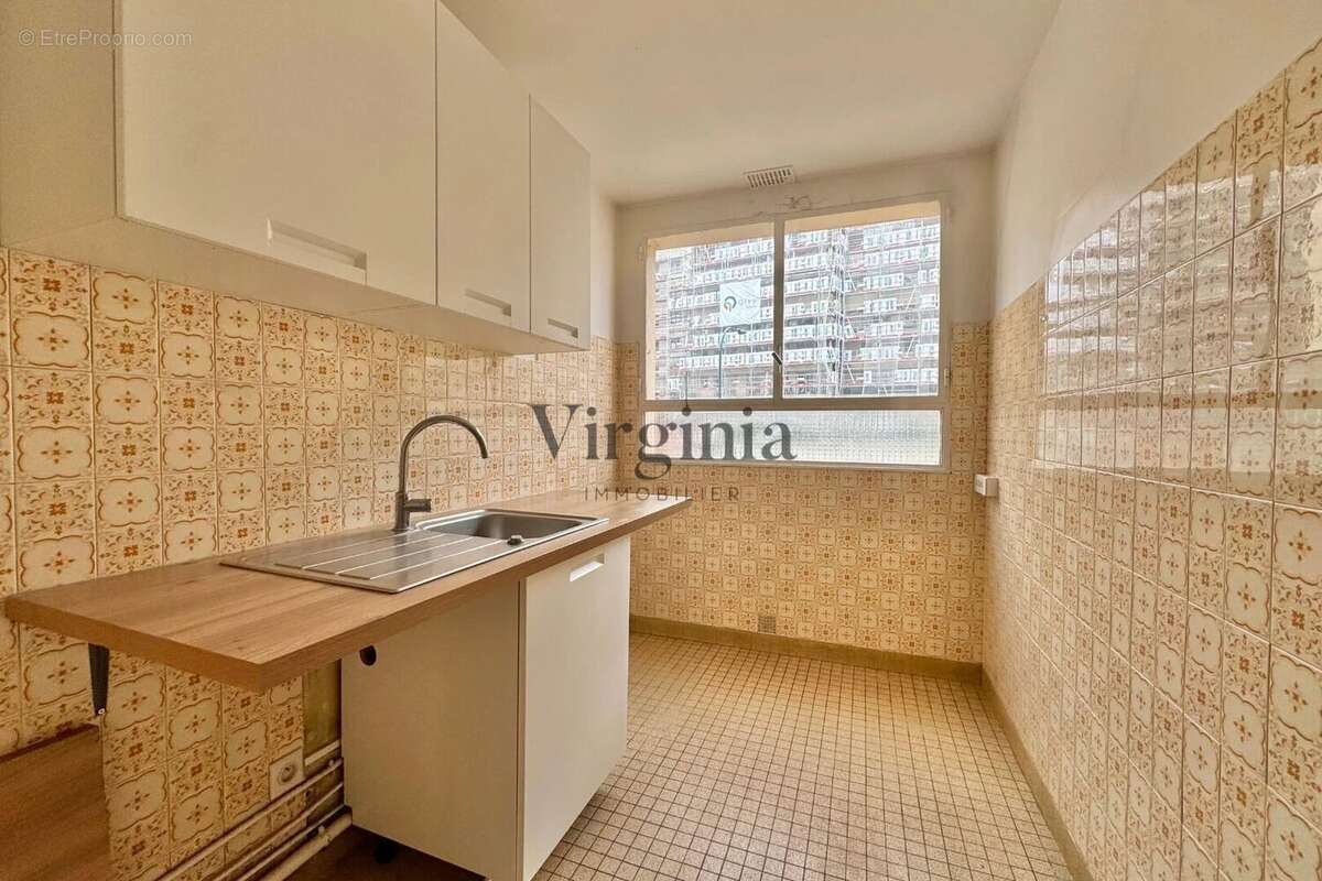 Appartement à CHARENTON-LE-PONT