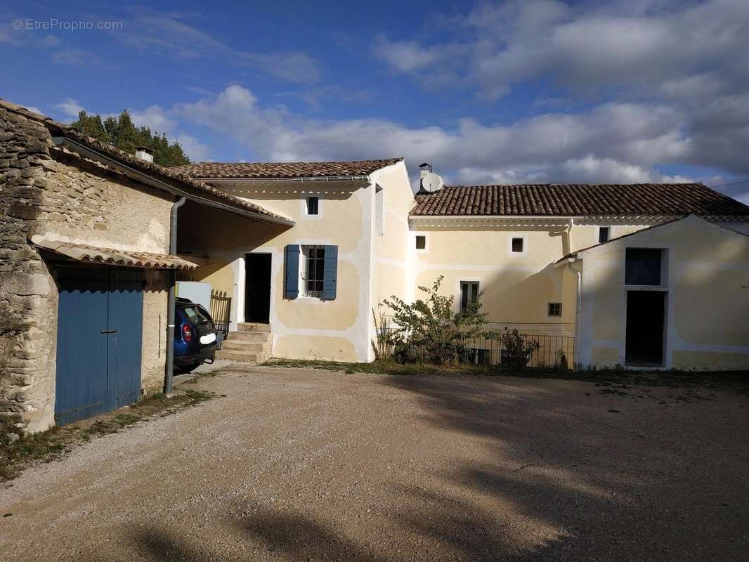 Maison à VAISON-LA-ROMAINE