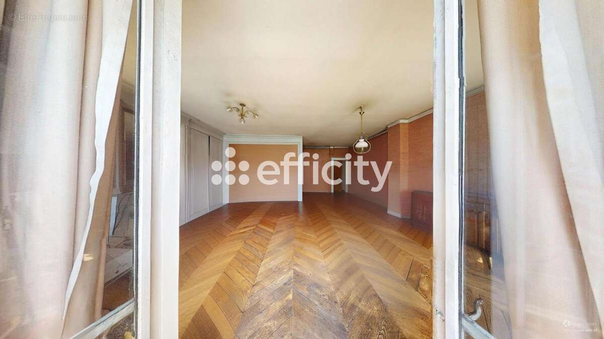 Appartement à LYON-1E