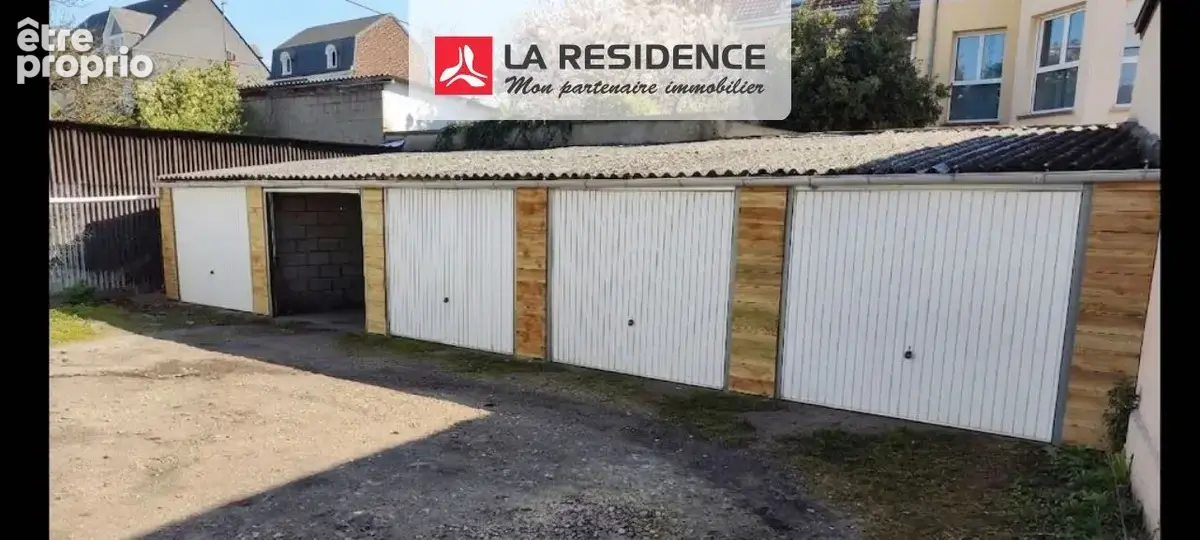 Parking à LE PETIT-QUEVILLY