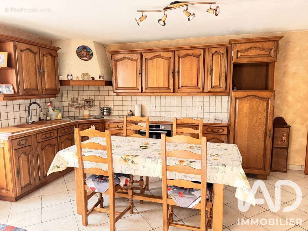 Maison 158 m² à Jasney  - photo 7