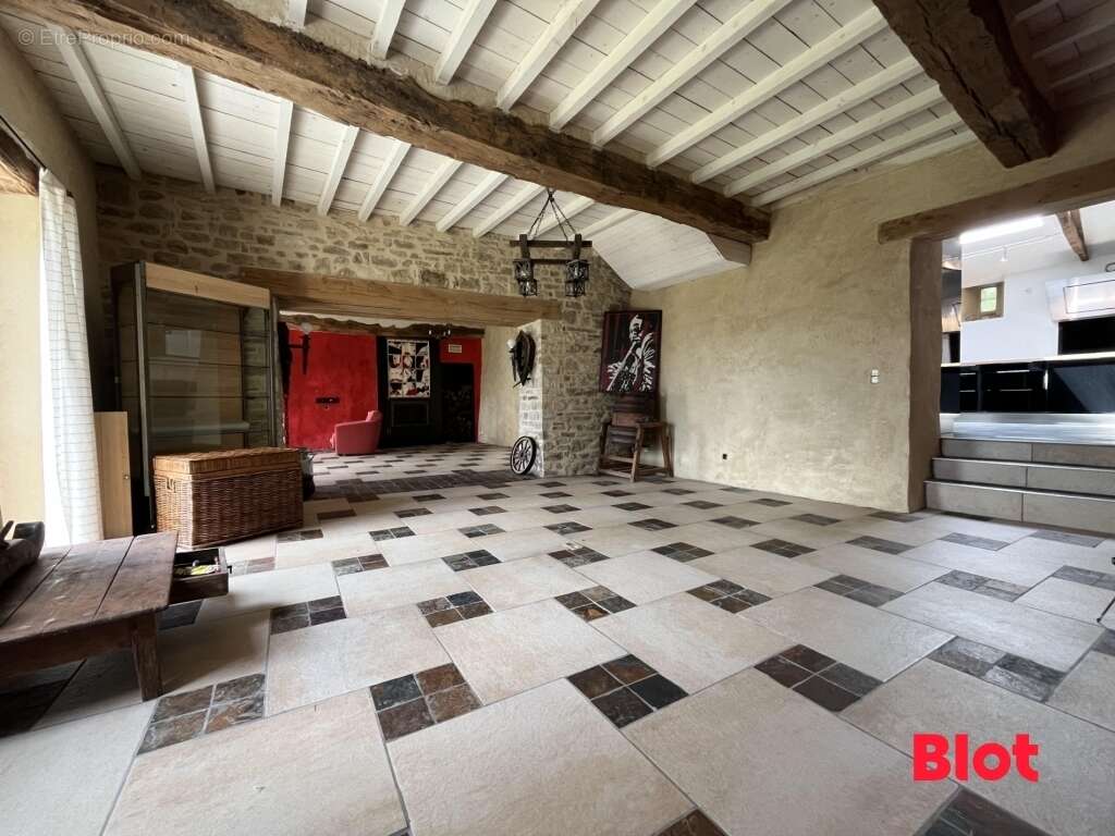 Maison à BAIN-DE-BRETAGNE