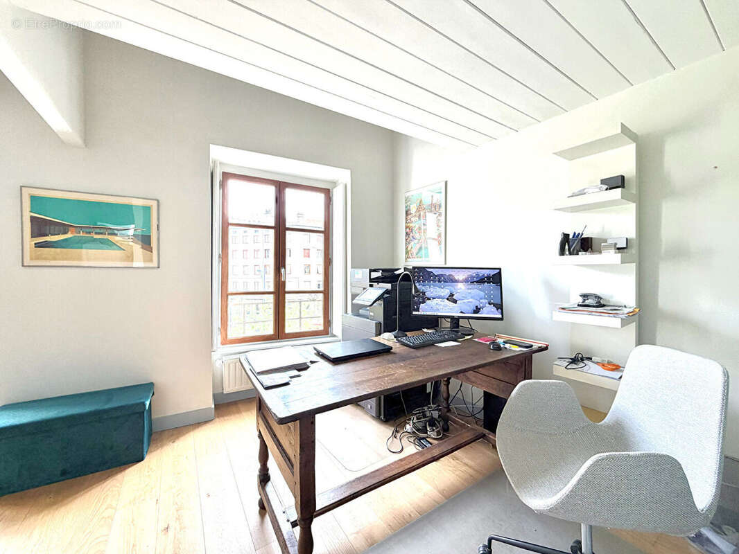 Appartement à SAINT-ETIENNE