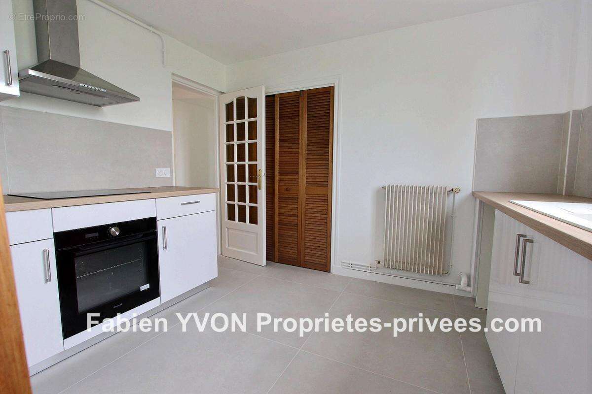 Appartement à FLEURY-LES-AUBRAIS