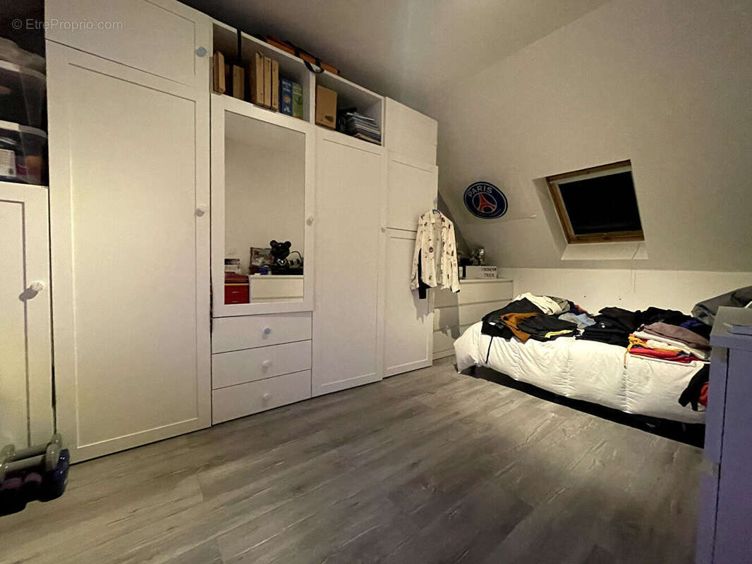 Maison à LA VILLE-DU-BOIS