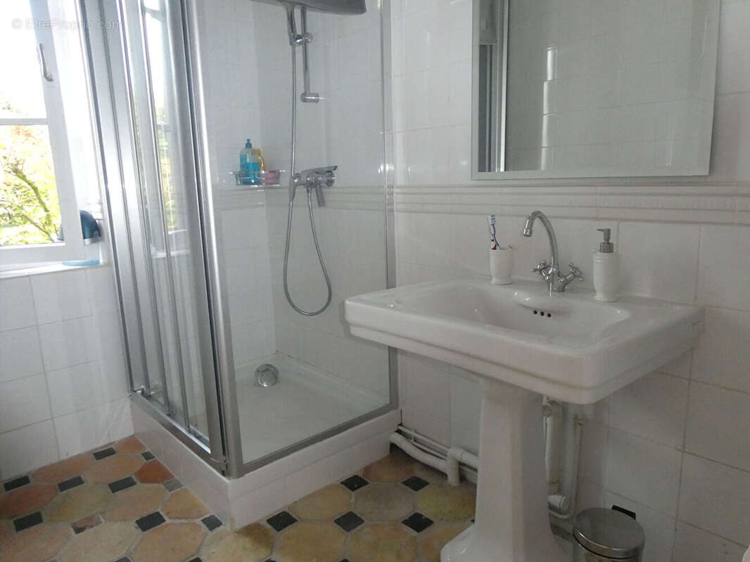 Maison à PONT-L&#039;EVEQUE