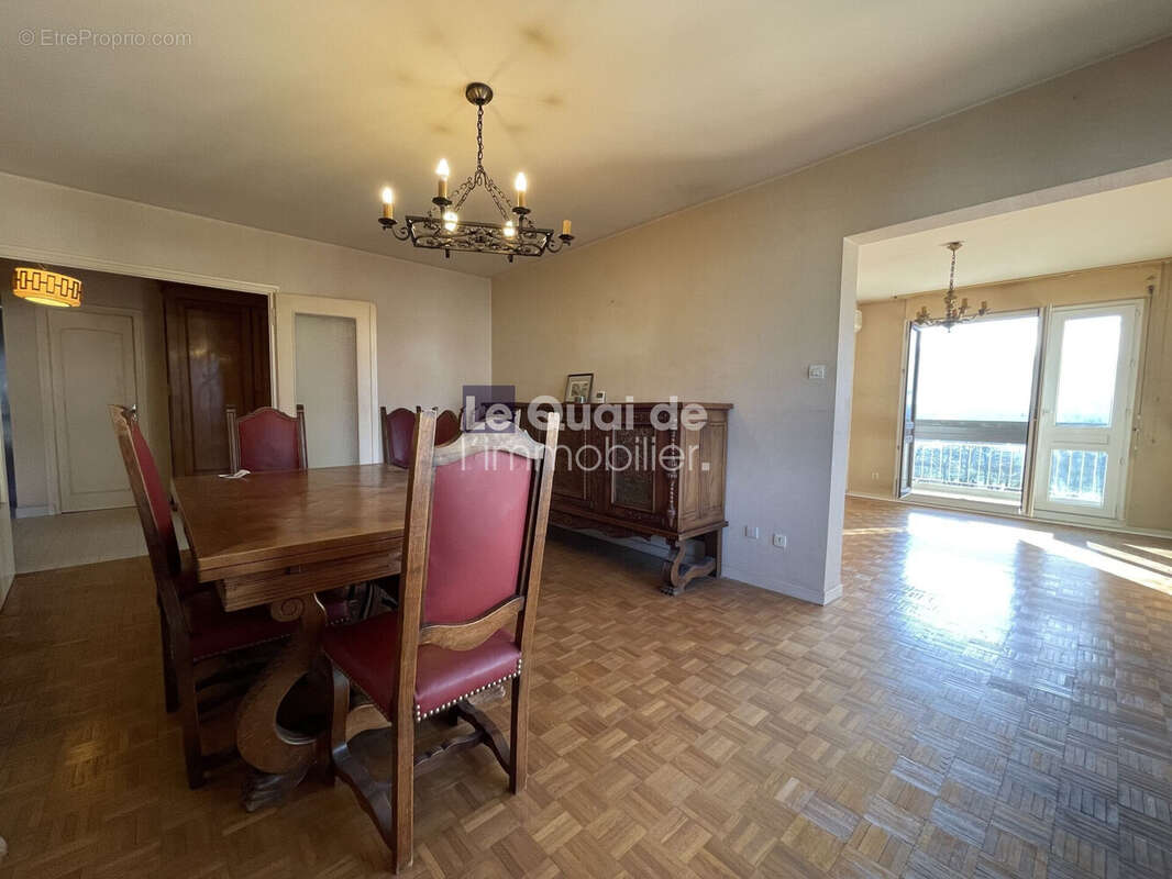 Appartement à MEYLAN