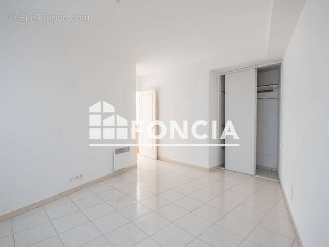 Appartement à VALLAURIS