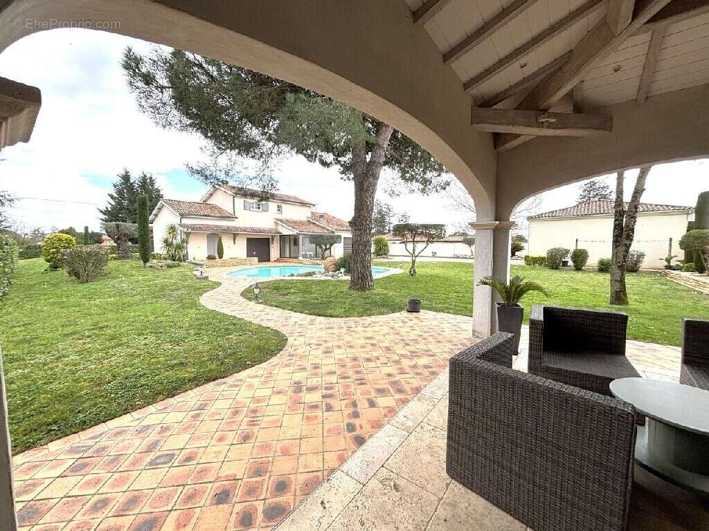 Maison à SAINTE-BAZEILLE