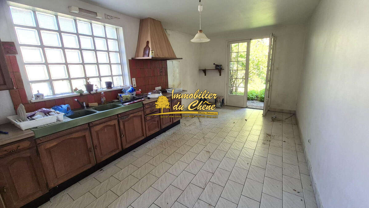 Maison à SAINT-SAUVEUR