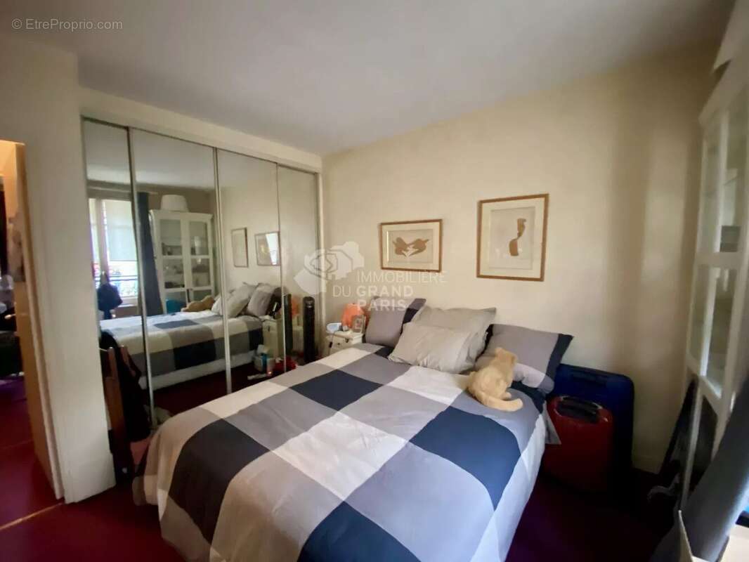 Appartement à NEUILLY-SUR-SEINE
