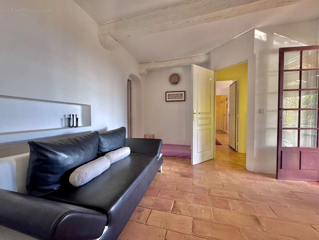 Maison à TOURRETTES-SUR-LOUP