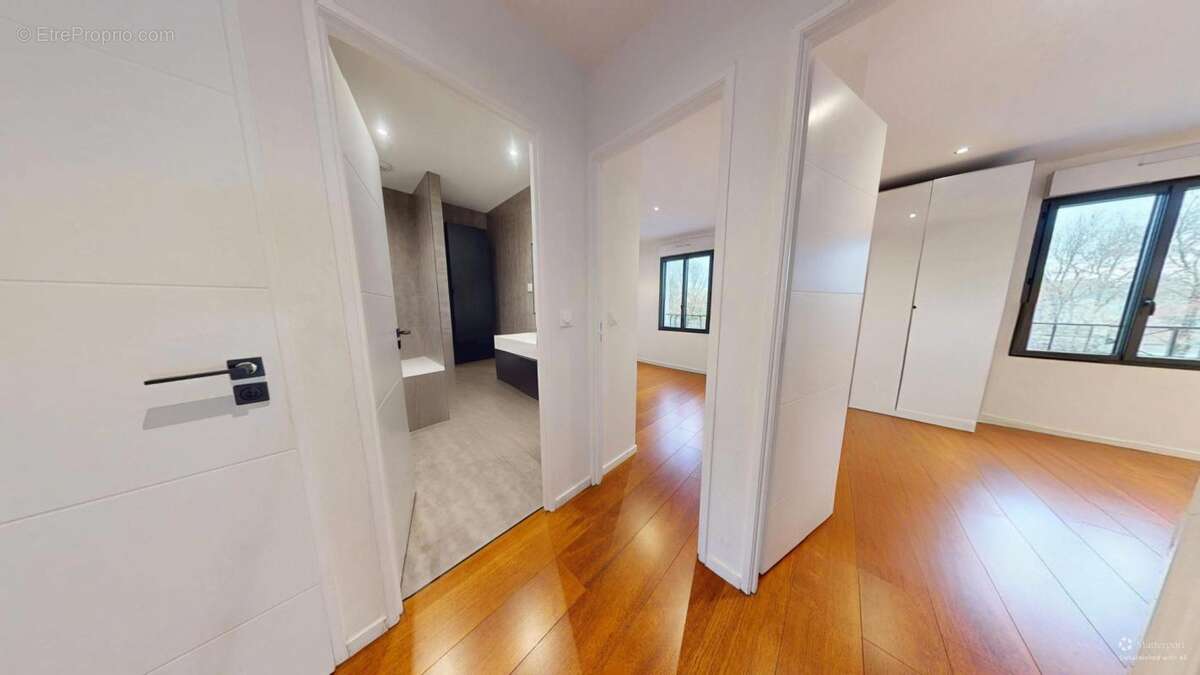 Maison à SAINT-MAUR-DES-FOSSES