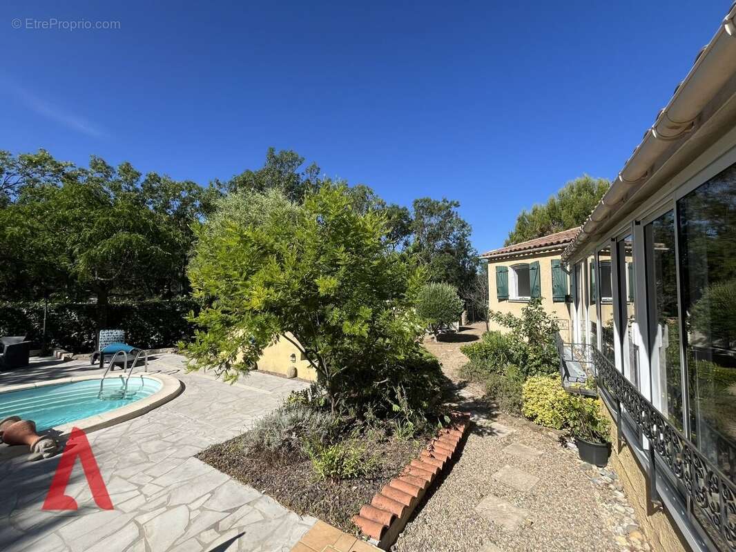 Maison à FOUZILHON