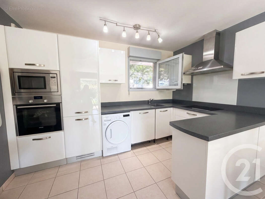 Appartement à VALBONNE
