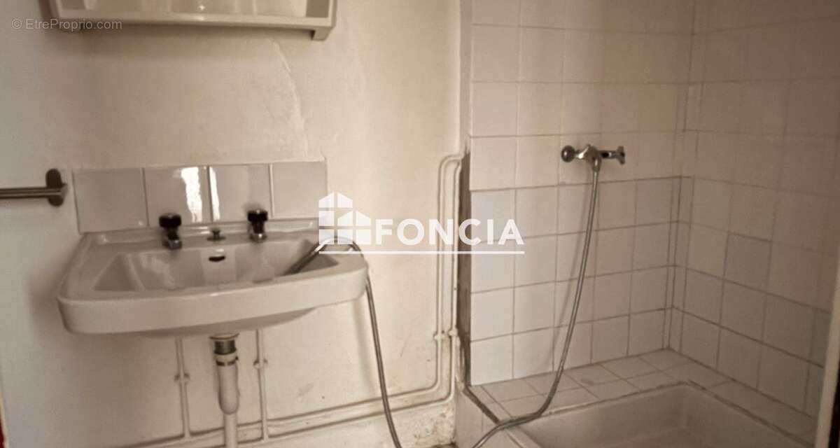Exclusivite studio - rue droite - photo 5
