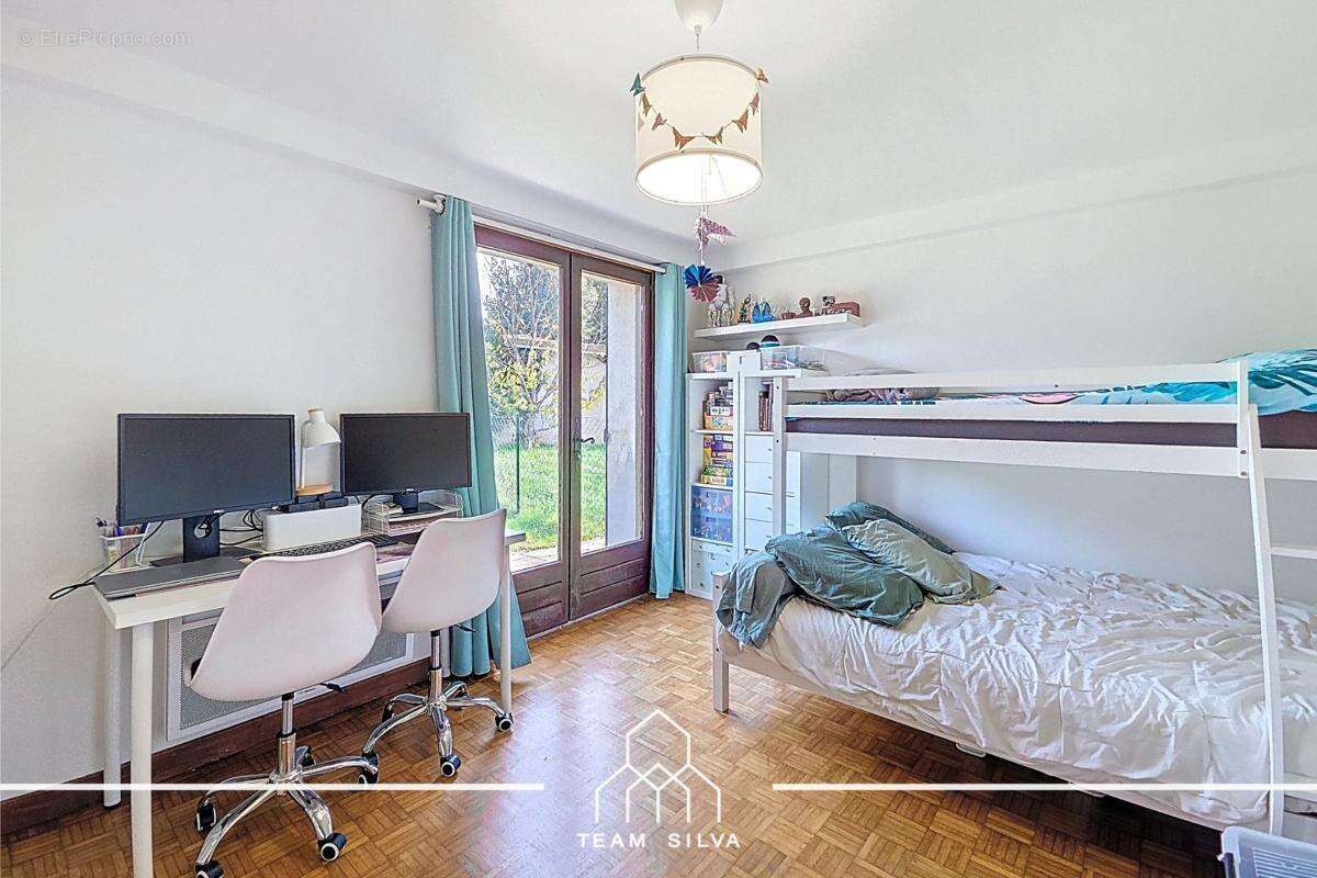 Appartement à TERNAY