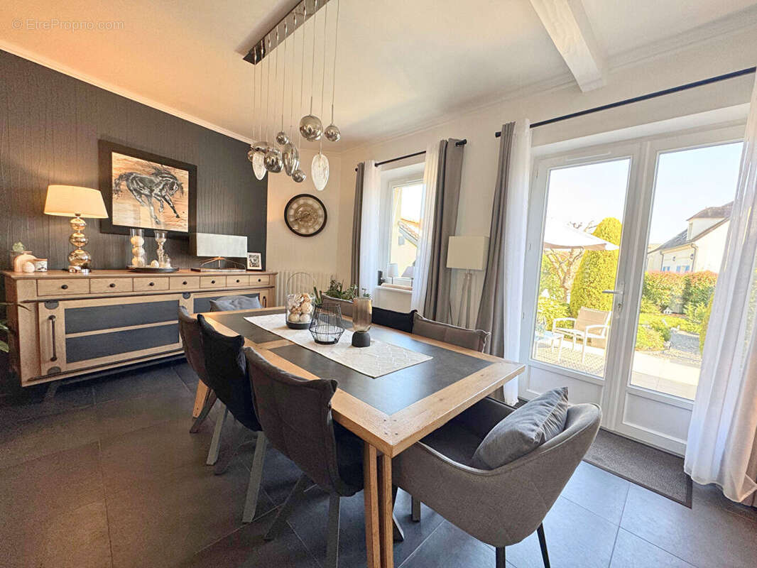 Maison à NOGENT-LE-ROI