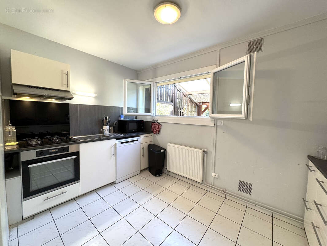 Maison à VILLENAVE-D'ORNON