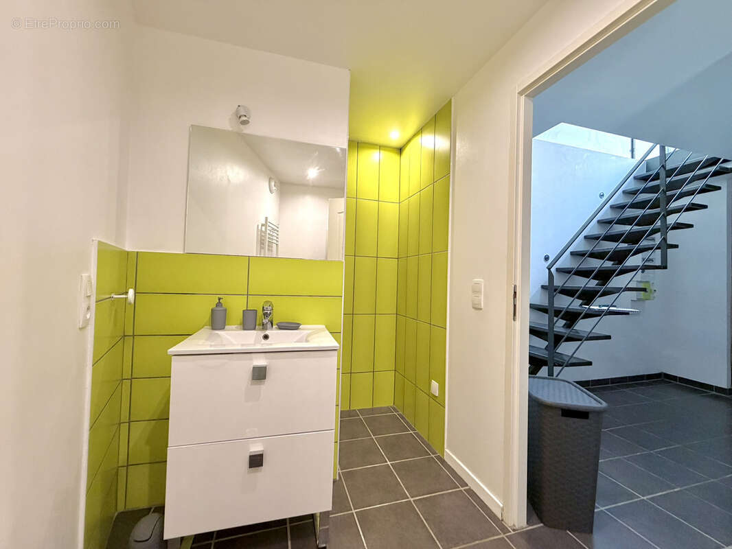 Maison entièrement rénovée avec terrasse - photo 5