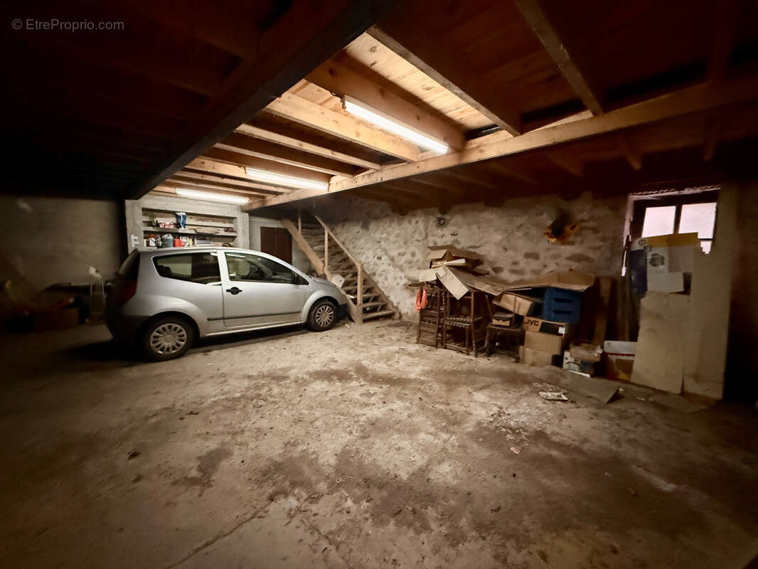 Maison à AVALLON