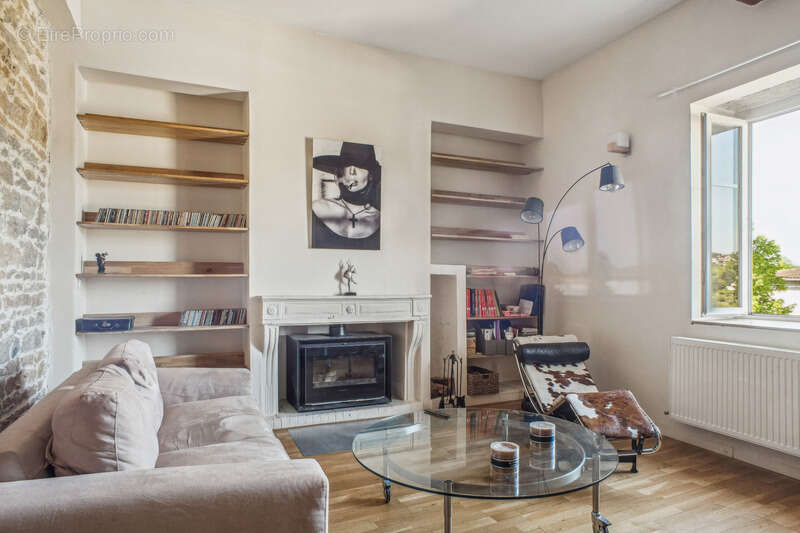 Maison à SAINT-CYR-AU-MONT-D&#039;OR