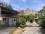 Maison à SAINT-APOLLINAIRE-DE-RIAS