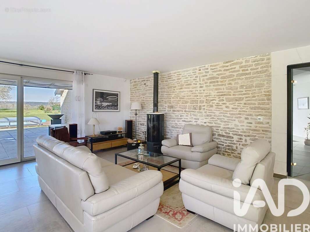 Photo 4 - Maison à JONCHERY