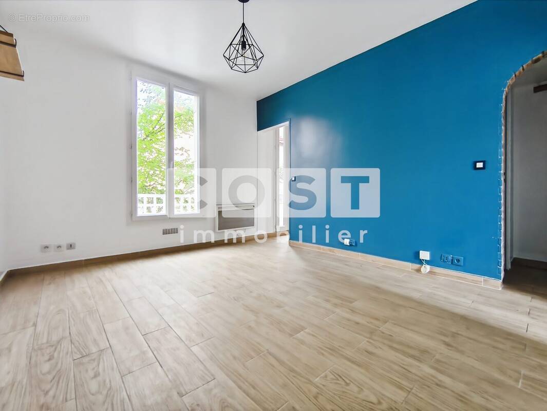 Appartement à COLOMBES