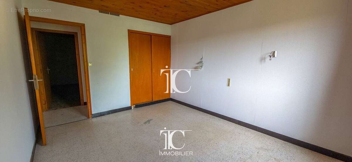 Maison à SAINT-PAUL-LE-JEUNE