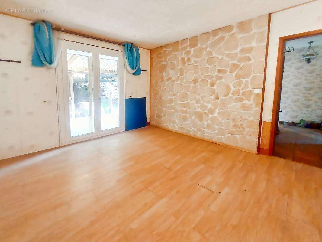 Maison à GIEVRES