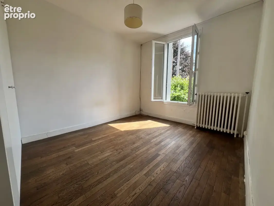 Maison 6 pièces de 165 m2 au sol avec terrain de 168 m2 - photo 2