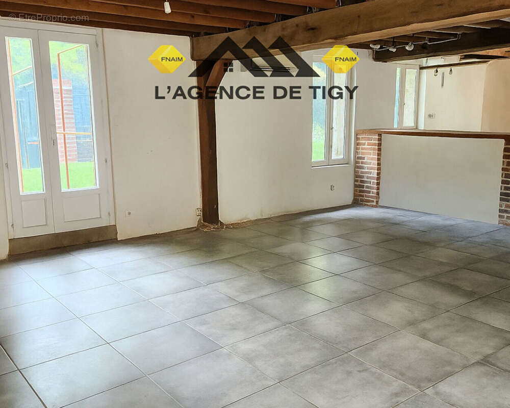 Maison à VANNES-SUR-COSSON