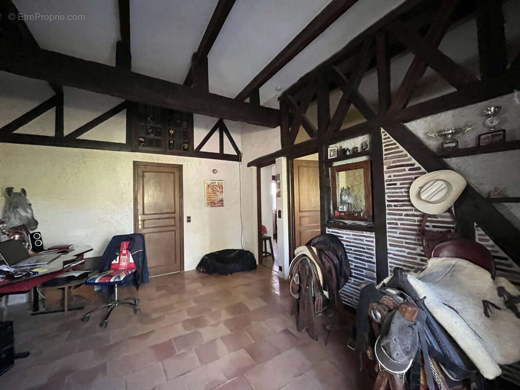 Maison à MAUVEZIN