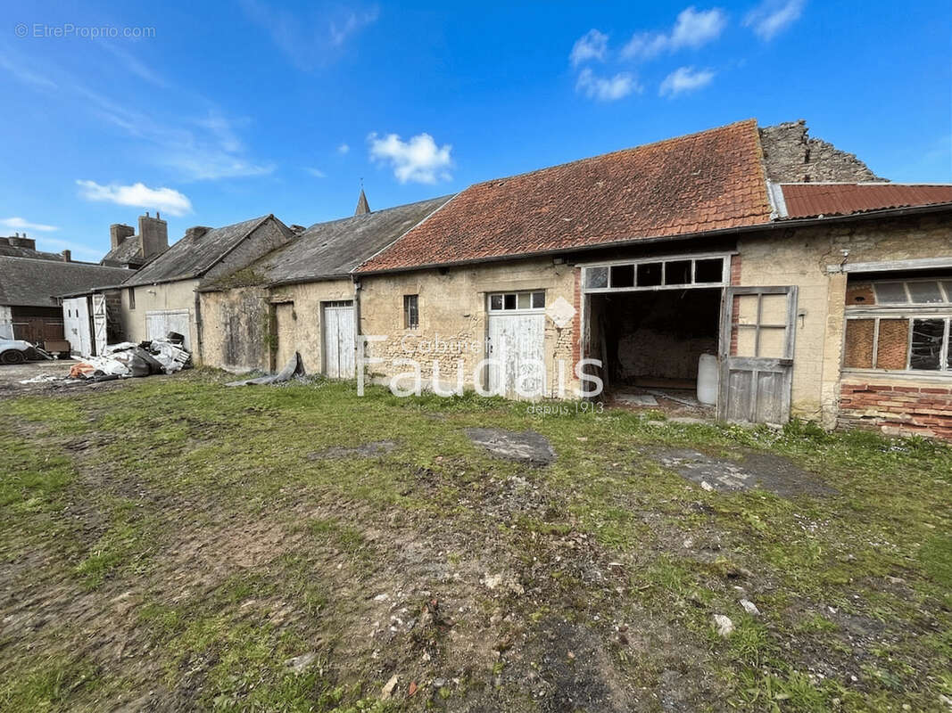 Terrain à ISIGNY-SUR-MER
