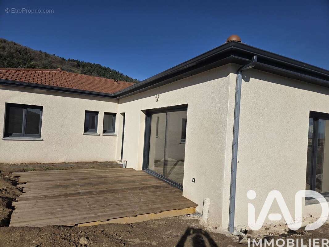 Photo 3 - Maison à VINZIEUX