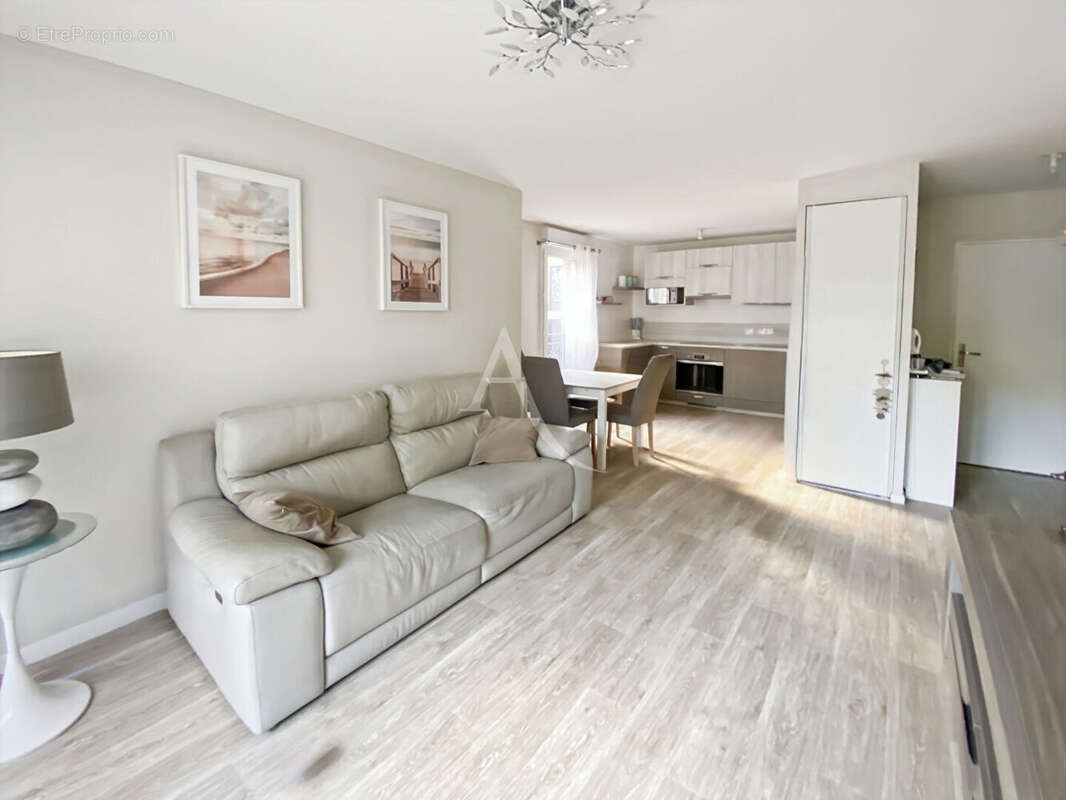 Appartement à JOUY-LE-MOUTIER